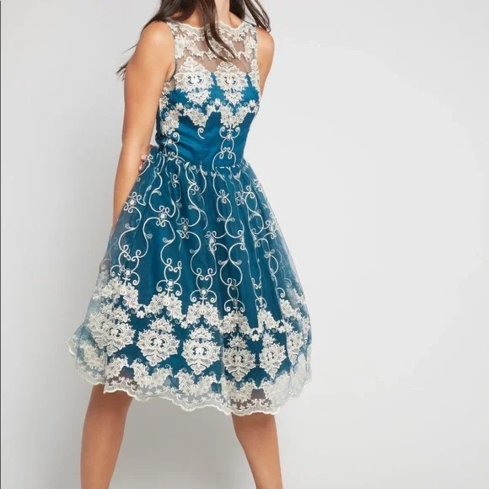 Chi Chi London Reign or Shine Lace Dress Teal Blue‎ 4 Party Cocktail Prom Glam